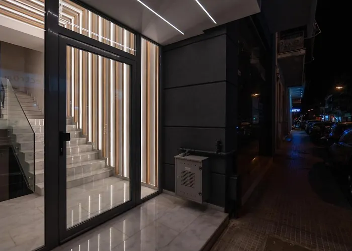 Io Suites